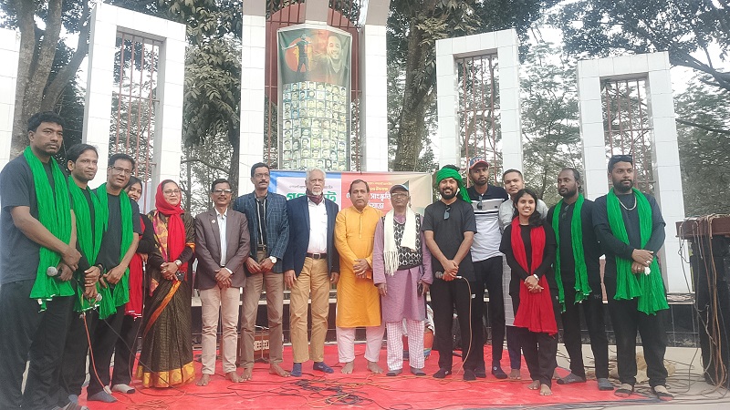 কিশোরগঞ্জে সুজনের আয়োজনে গণভোট বিষয়ে পথ নাটক ও সাংস্কৃতিক অনুষ্ঠান